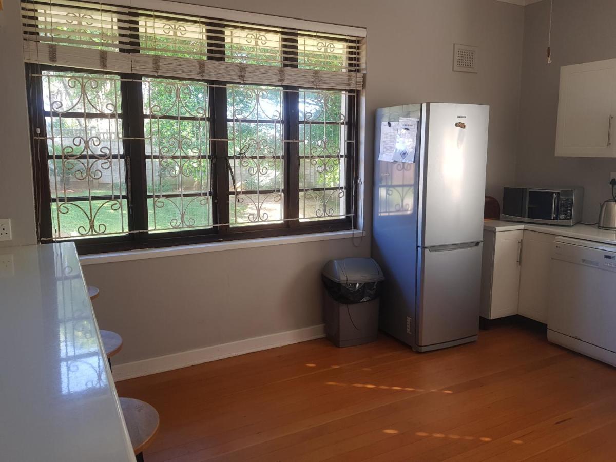 Apartment Turtle Creek - Leatherback *